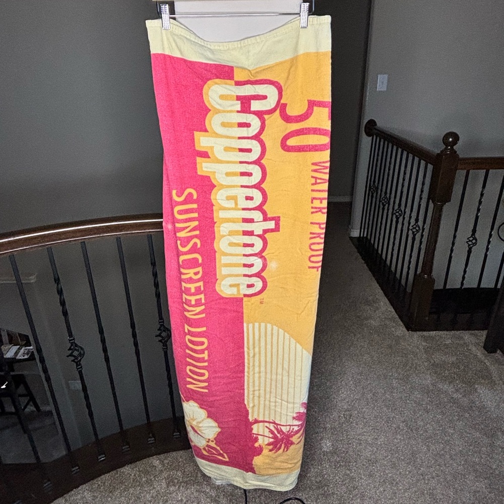 Coppertone Sunscreen Beach Towel 100% Cotton Colorful Collectible Vintage Beach